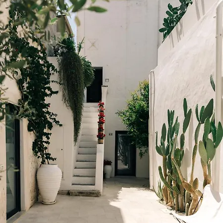 Corte Manfredi 4* Alessano