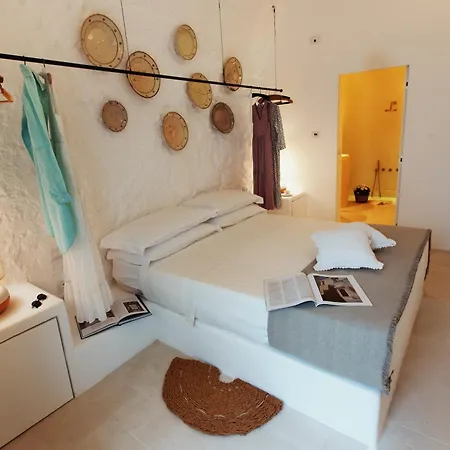 Corte Manfredi Couette-café Alessano