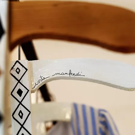 Corte Manfredi Couette-café Alessano