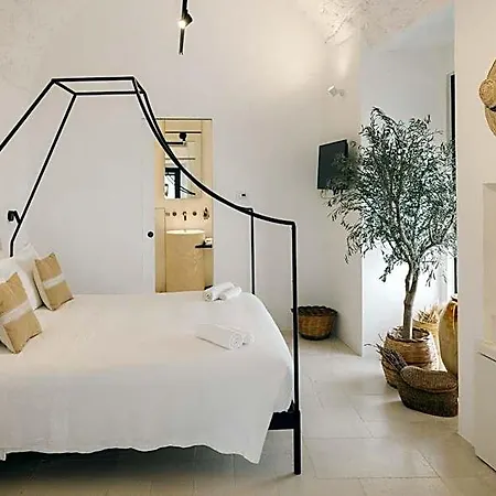 Bed & Breakfast Corte Manfredi 4*