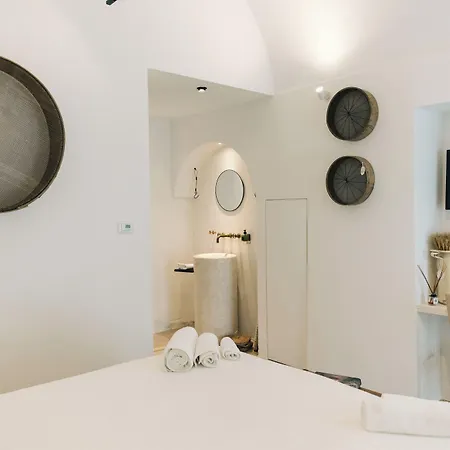 Corte Manfredi 4*